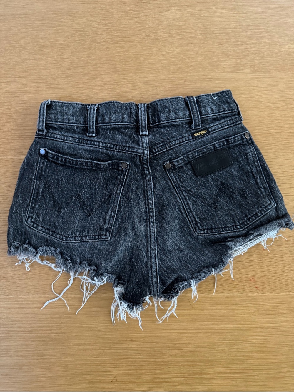 Wrangler Festival Short Black Acid Wash Denim cut-off Shorts Western Rodeo Sz 24